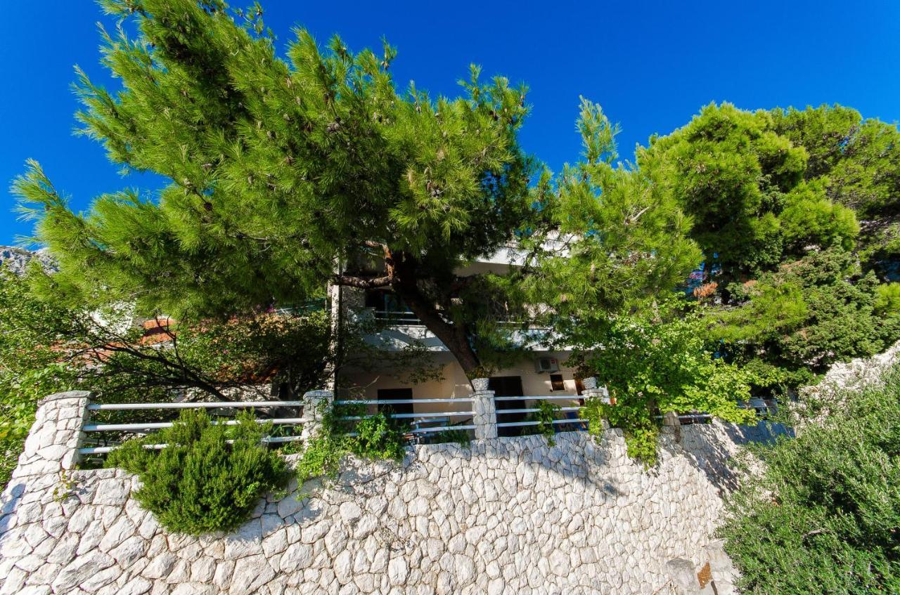 Apartments By The Sea Pisak, Omis - 2802 Kültér fotó