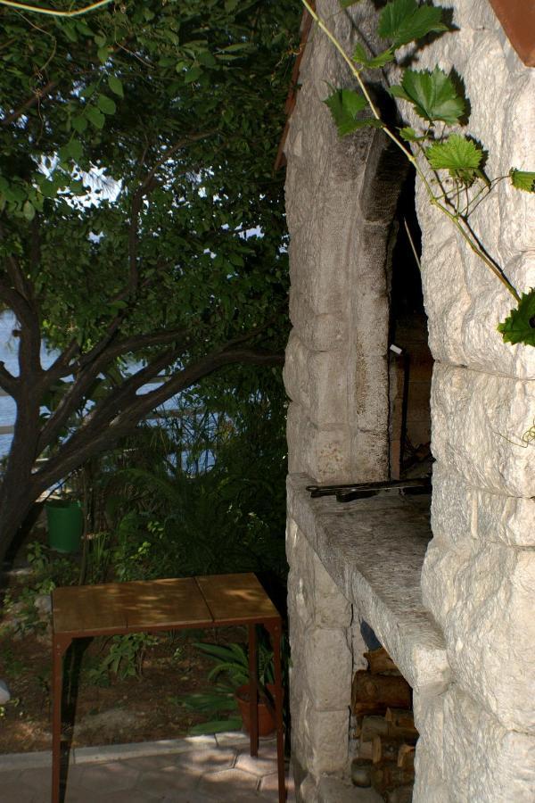 Apartments By The Sea Pisak, Omis - 2802 Kültér fotó