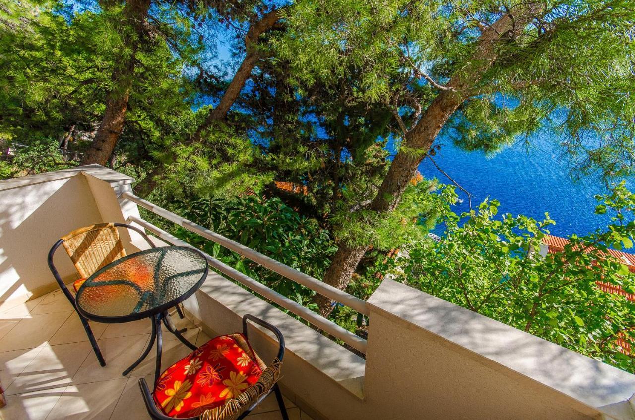 Apartments By The Sea Pisak, Omis - 2802 Kültér fotó